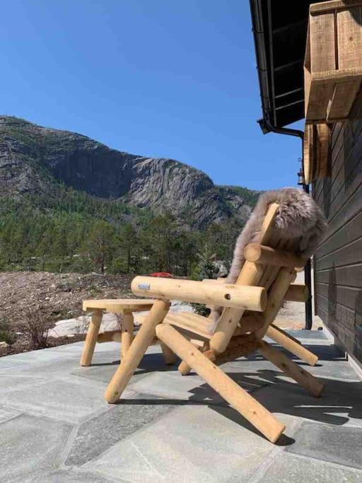 Cosy Cabin Between Lake And Mountain Treungen Eksteriør billede
